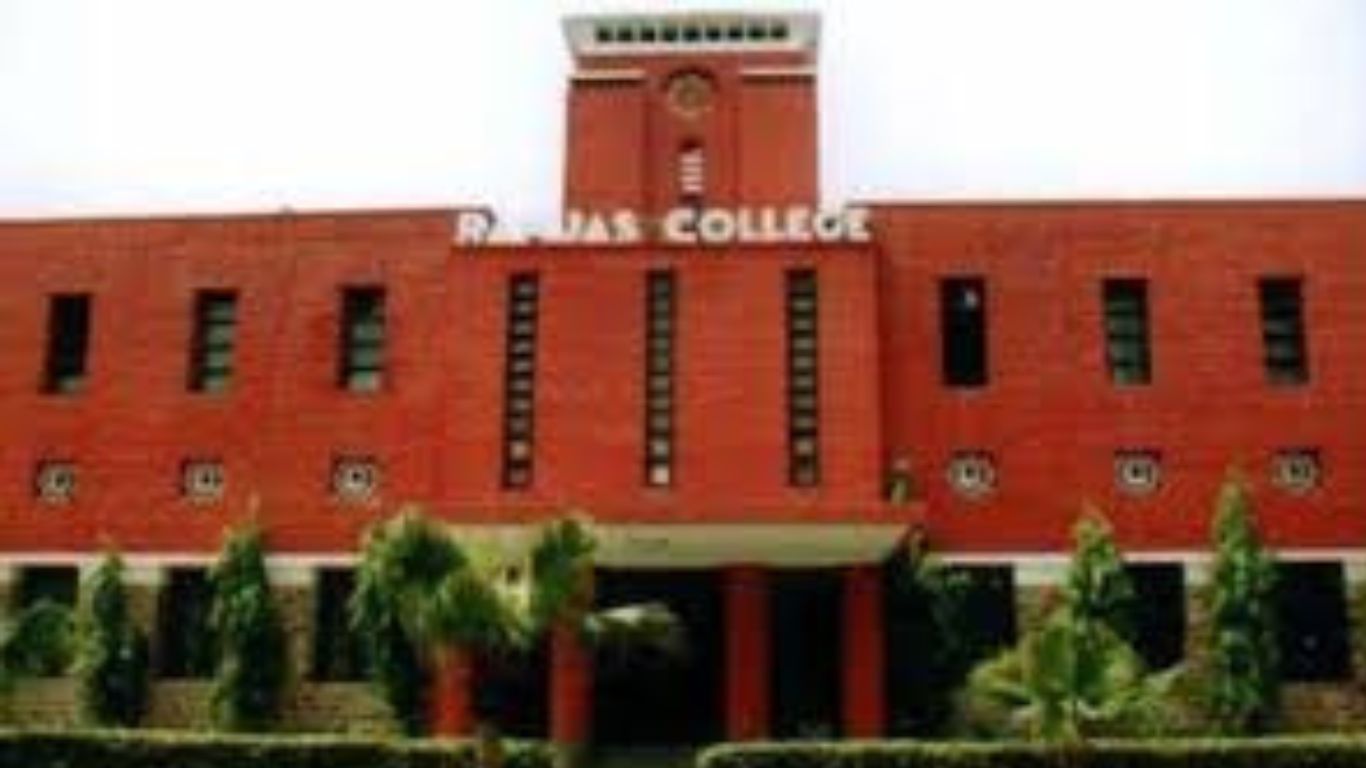 भारत के टॉप 10 कॉमर्स कॉलेज | Top 10 Commerce College In India